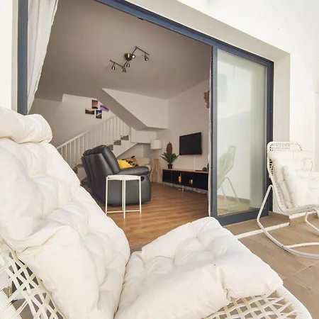 Volkkanrentals Casiopea Villa